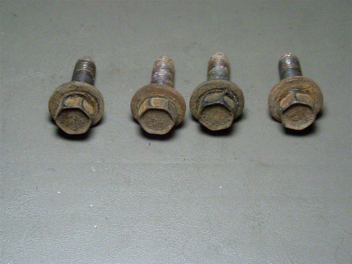 94 Chevy GMC Pickup Truck C1500 Standard Cab Bench Seat Mounting