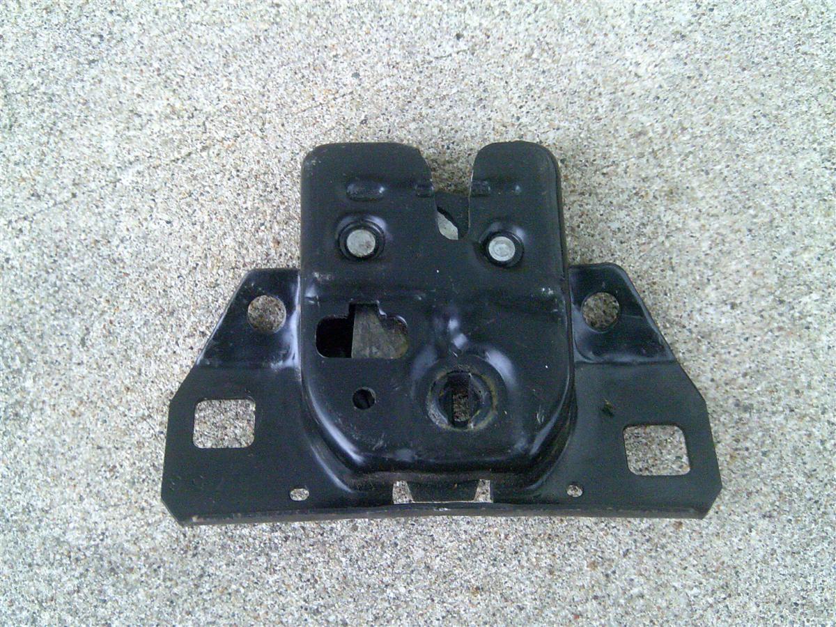 97 Chevy Cavalier Manual Trunk Latch / 1997 eBay