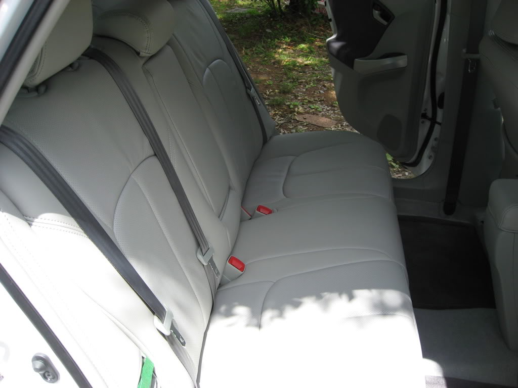 Clazzio Covers 2011 2012 Toyota FJ Cruiser Leather Seat Covers Clazzio
