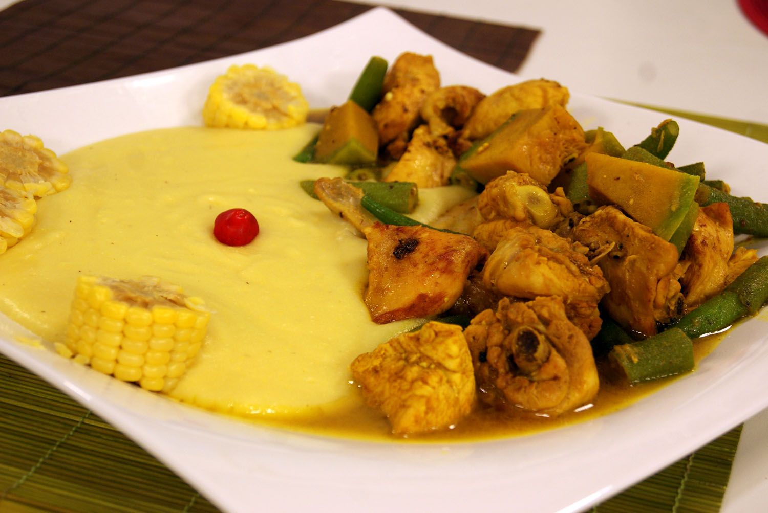 Frango com Quiabo e Angú de Milho Receitas do Dia a Dia