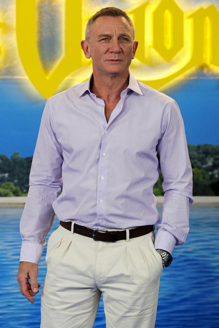 Daniel Craig "Nos reímos de los poderosos porque se lo merecen"(017)