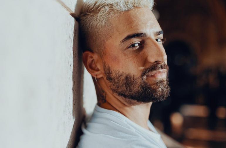Written by maluma , édgar barrera , kevyn mauricio cruz , alejandro robledo , filly andrés lima, and lenin yorney palacios , maluma once again sings about heartbreak but unlike the somewhat cocky papi juancho attitude he had in hawái ; Qcmlt16bfcgbnm
