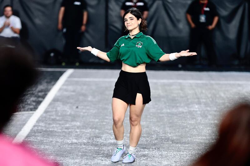 Foto íntima de Alana Flores ¿La influencer tiene página azul? | De