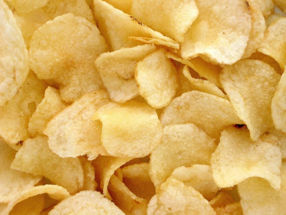 Alerta por la presencia de cuerpos extraños en patatas fritas de un