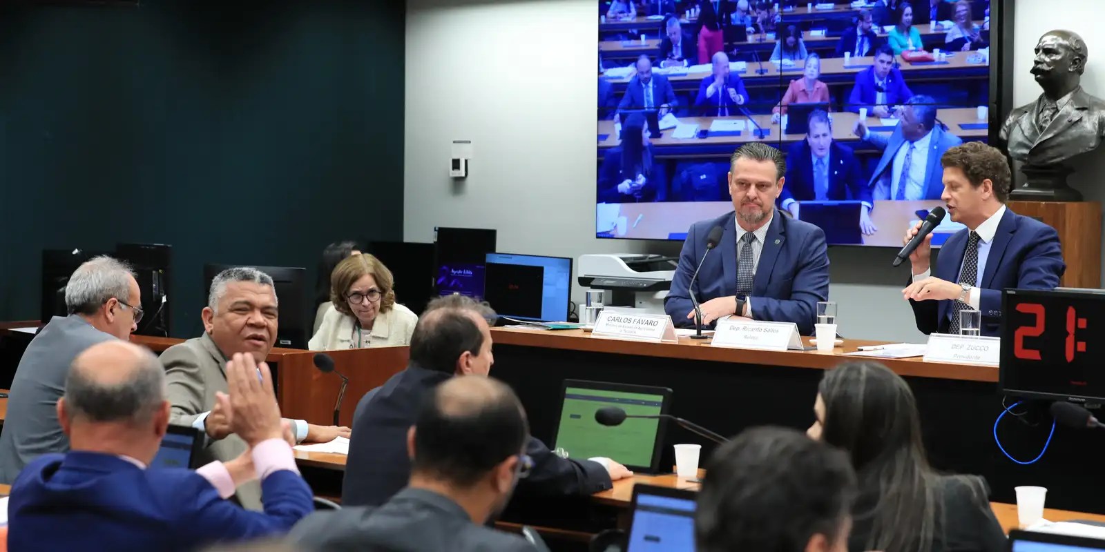 Resumo de parecer da CPI do MST acusa movimento de irregularidades