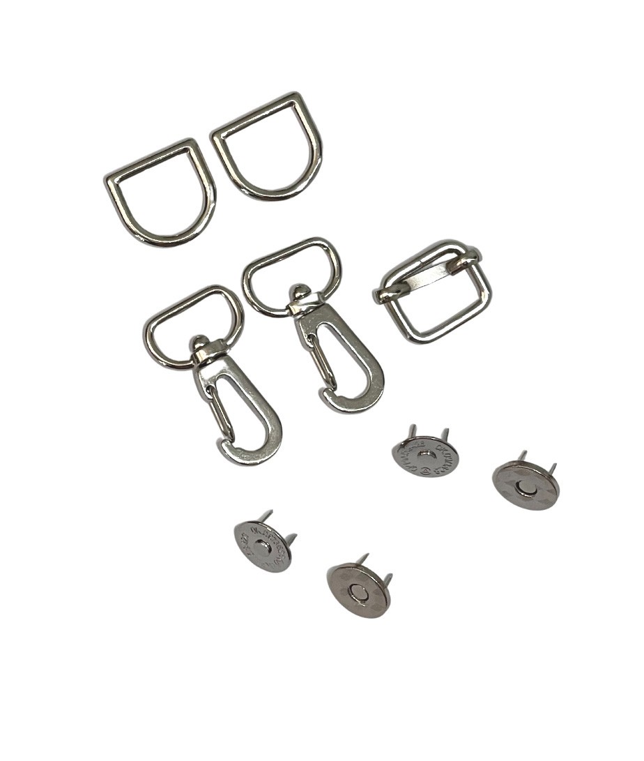 Zip and Clip Bag Hardware Kit By Amundson, Lisa