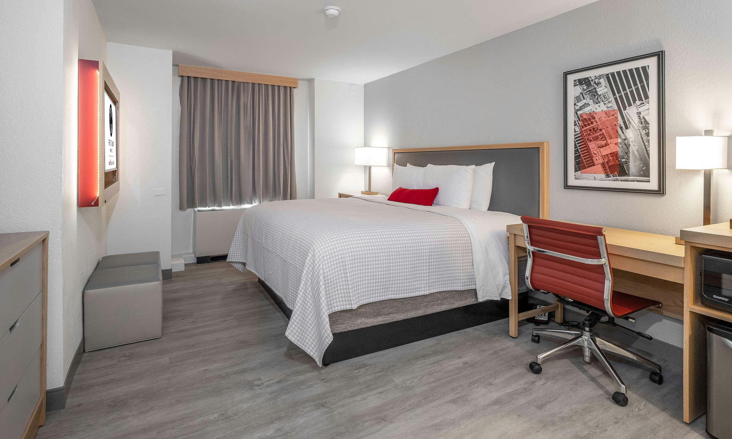 St. Clair Hotel Magnificent Mile, Chicago HotelTonight