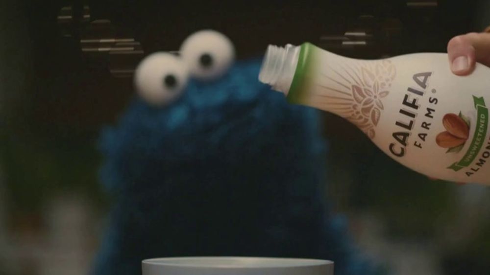 Califia Farms Almond Milk TV Spot, 'Irresistibly Good With Cookie
