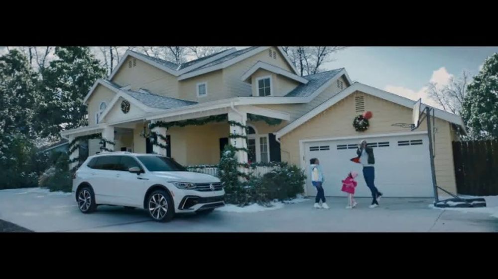 Burger King Royal Crispy Chicken Sandwiches TV Spot, 'Reward Yourself