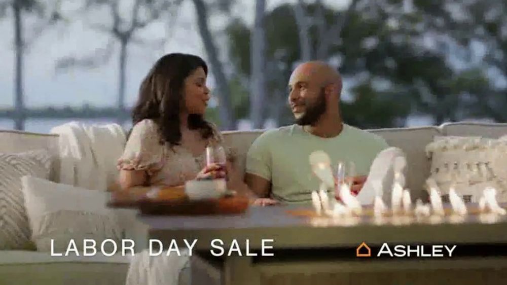 Ashley HomeStore Labor Day Sale TV Spot, 'Wrap Up Summer 20 Off