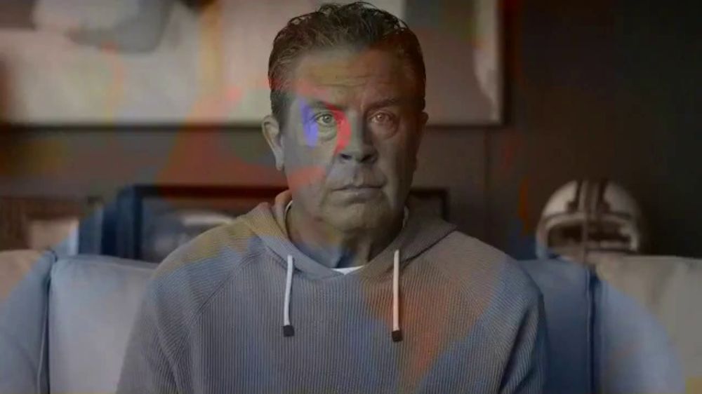 Rooms to Go La Venta por el Día del Trabajo TV Spot, 'Cindy Crawford