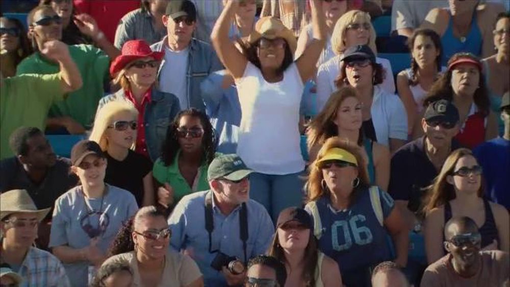 Always Discreet Underwear TV Spot, 'Move & Groove' iSpot.tv