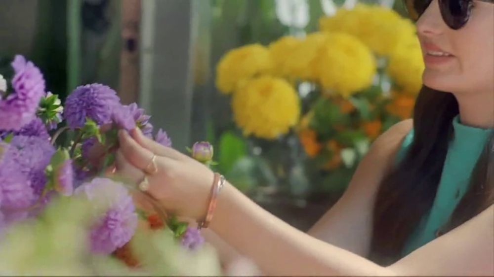 Dove Shower Foam TV Spot, 'Molly' iSpot.tv