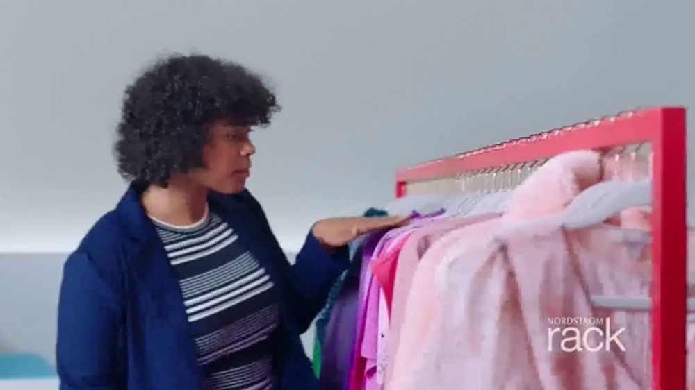 Nordstrom Rack Clear the Rack Sale TV Spot, 'Extra 25 Off Clearance