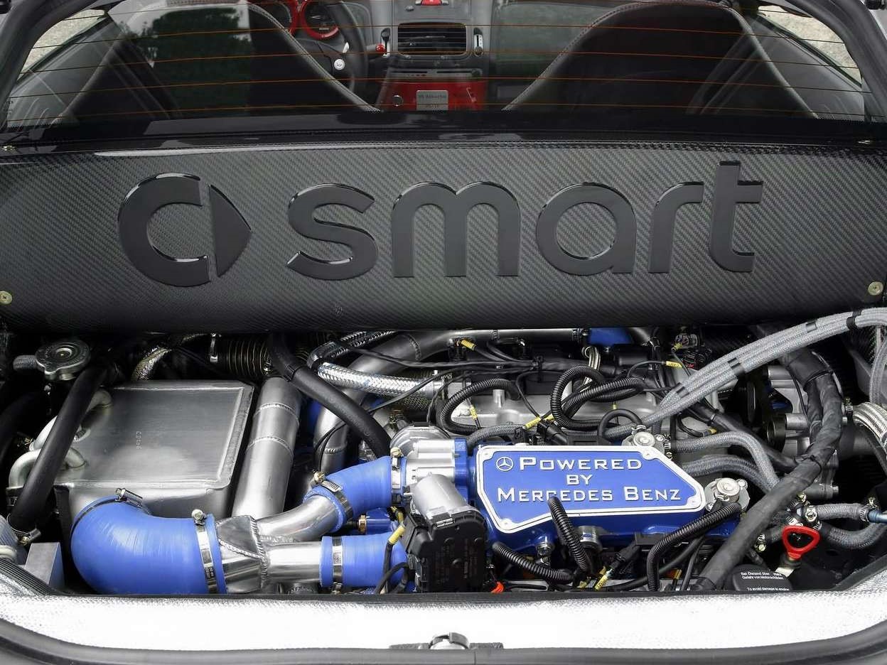 Brabus Once Made A Twin-Turbo V6 Smart That Hit 60 MPH In Under Six