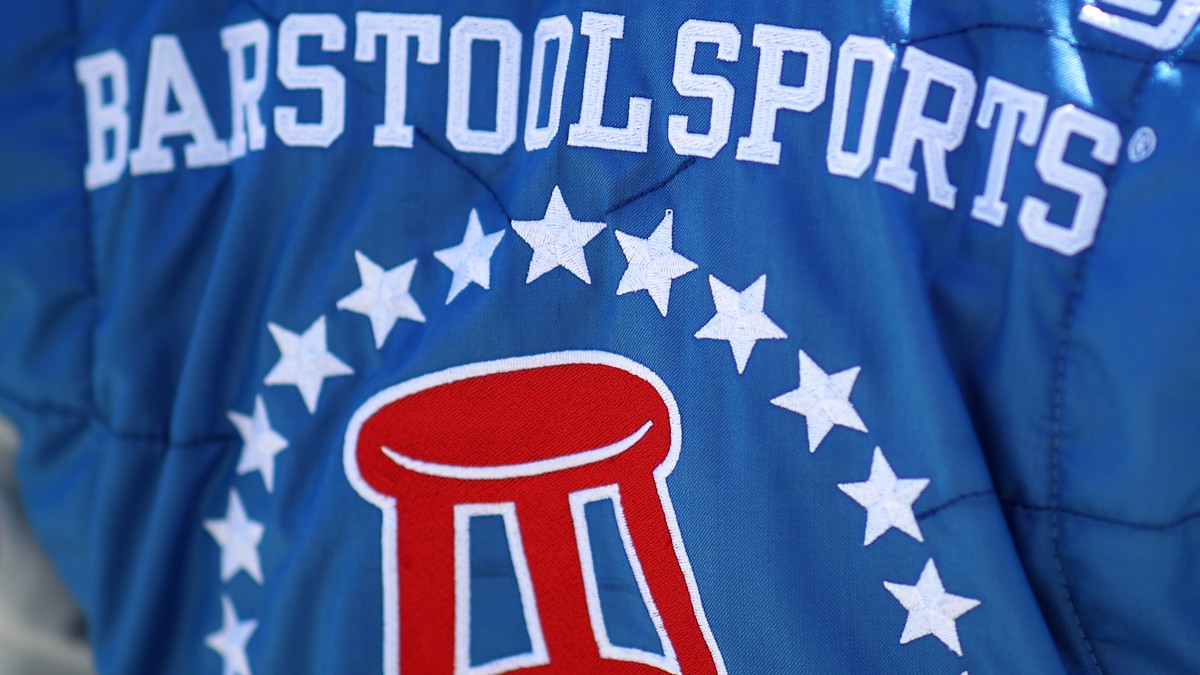 How Does Barstool Sportsbook's ReferAFriend Offer Work?