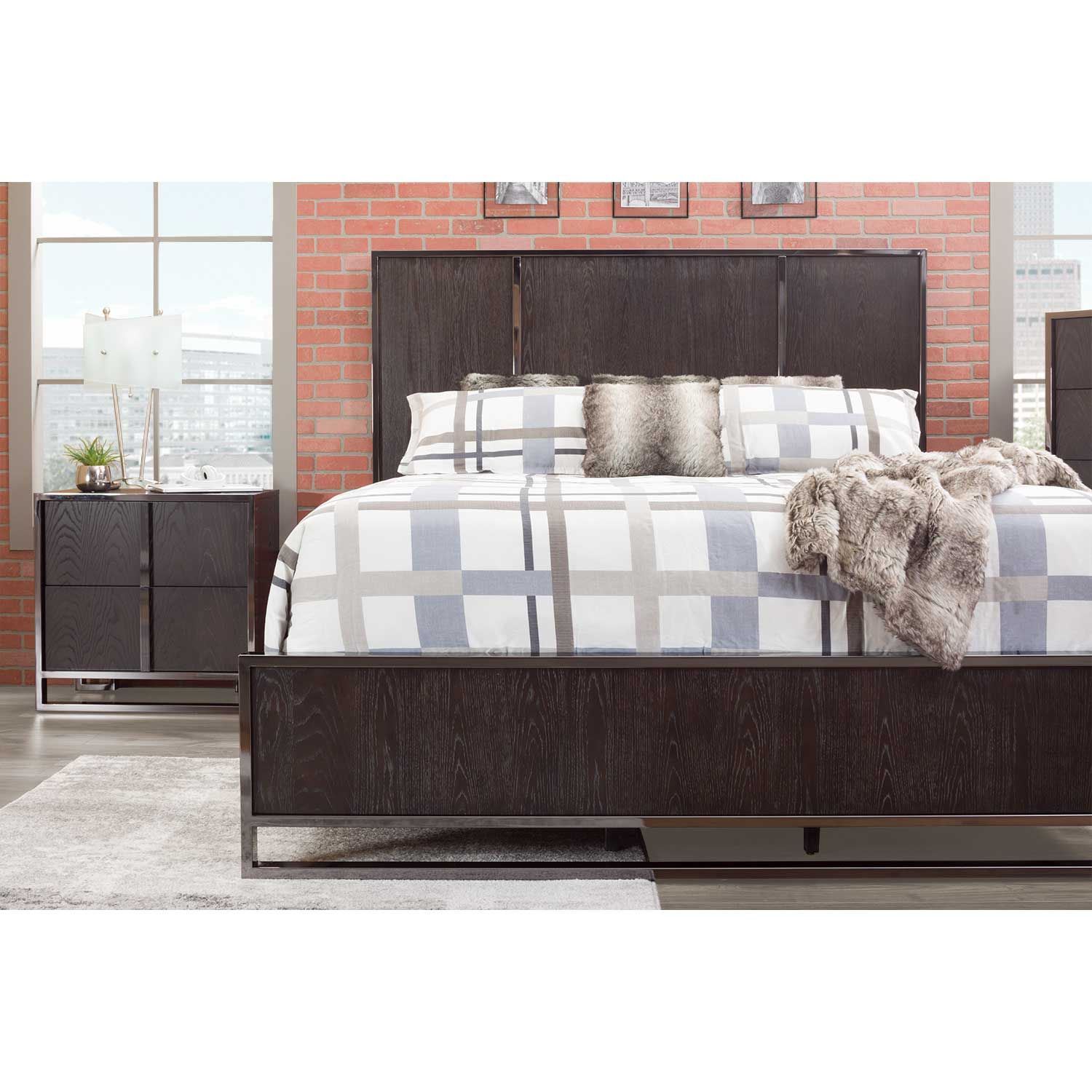 Charlotte King Bed B45014 05 06