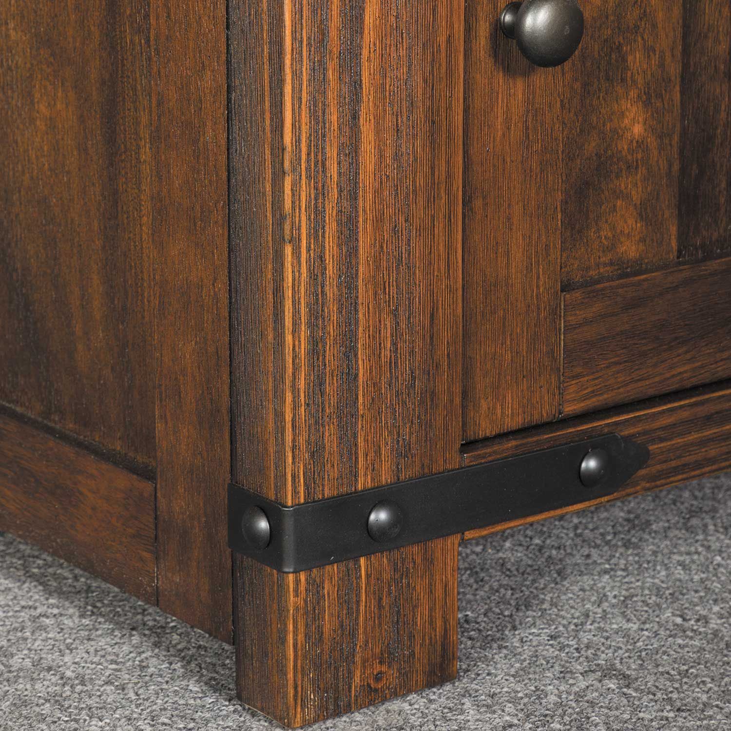 Budmore End Table T3723