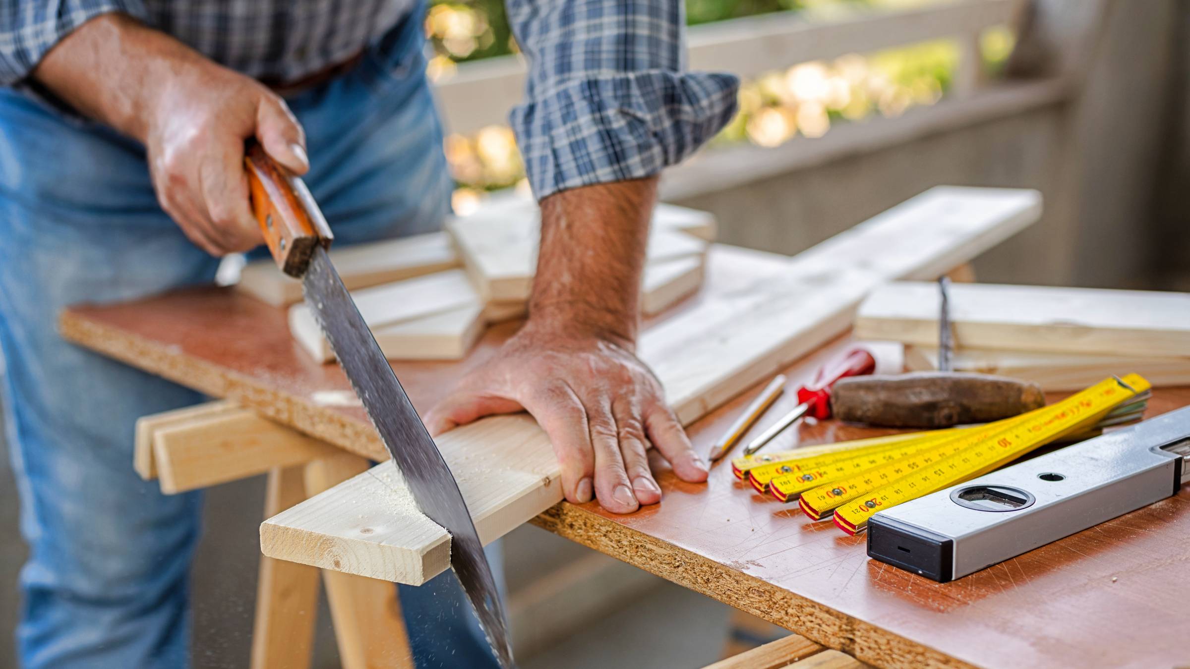 Carpentry Tools List: 21 Essential Tools for Carpentry Pros | Airtasker AU
