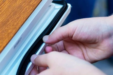 How To Install Weather Stripping on Windows | Airtasker US