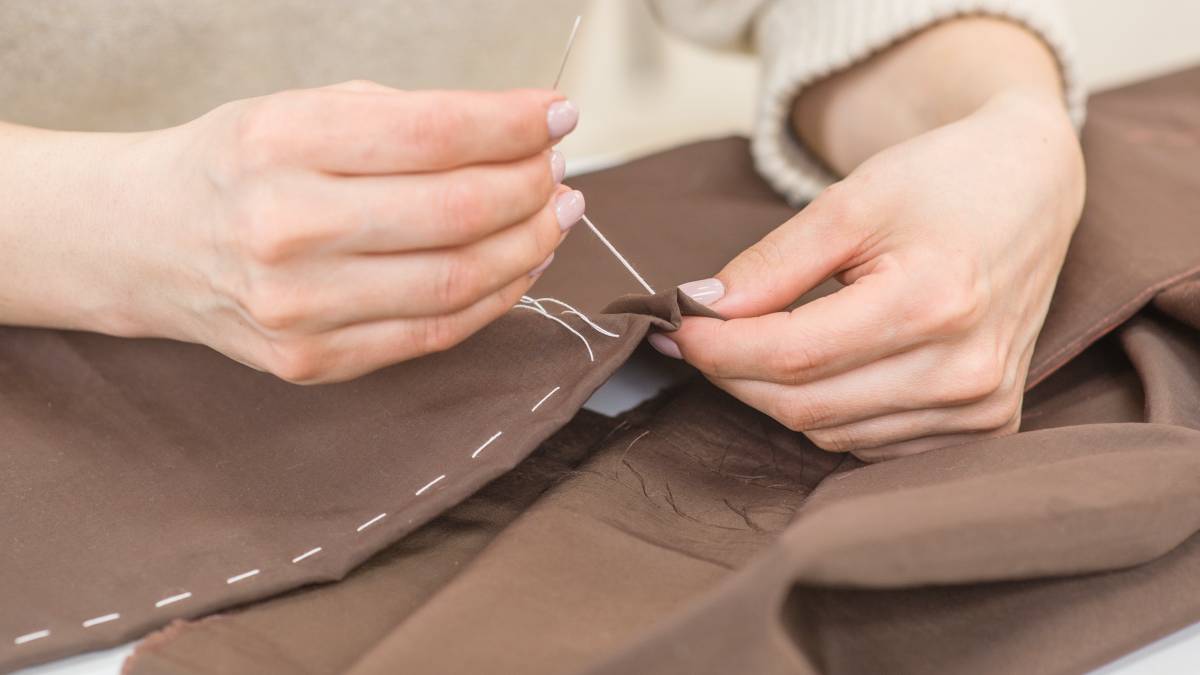 How Much Does It Cost to Alter Trousers? Airtasker UK