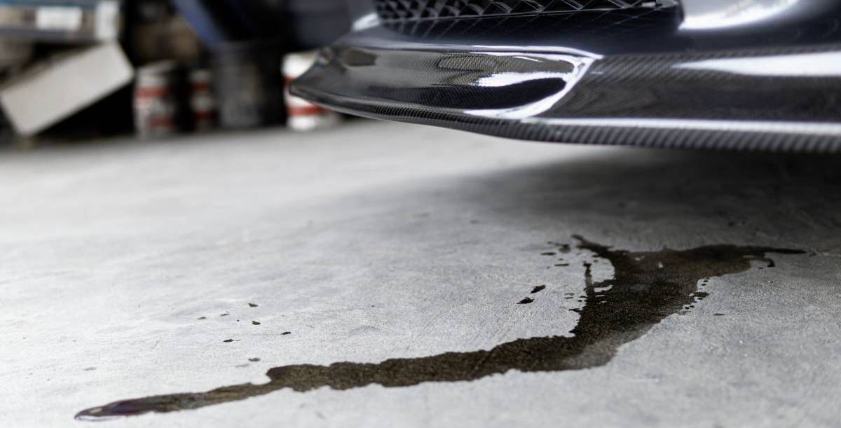 How to Clean a Garage Floor (7 Steps) Airtasker UK