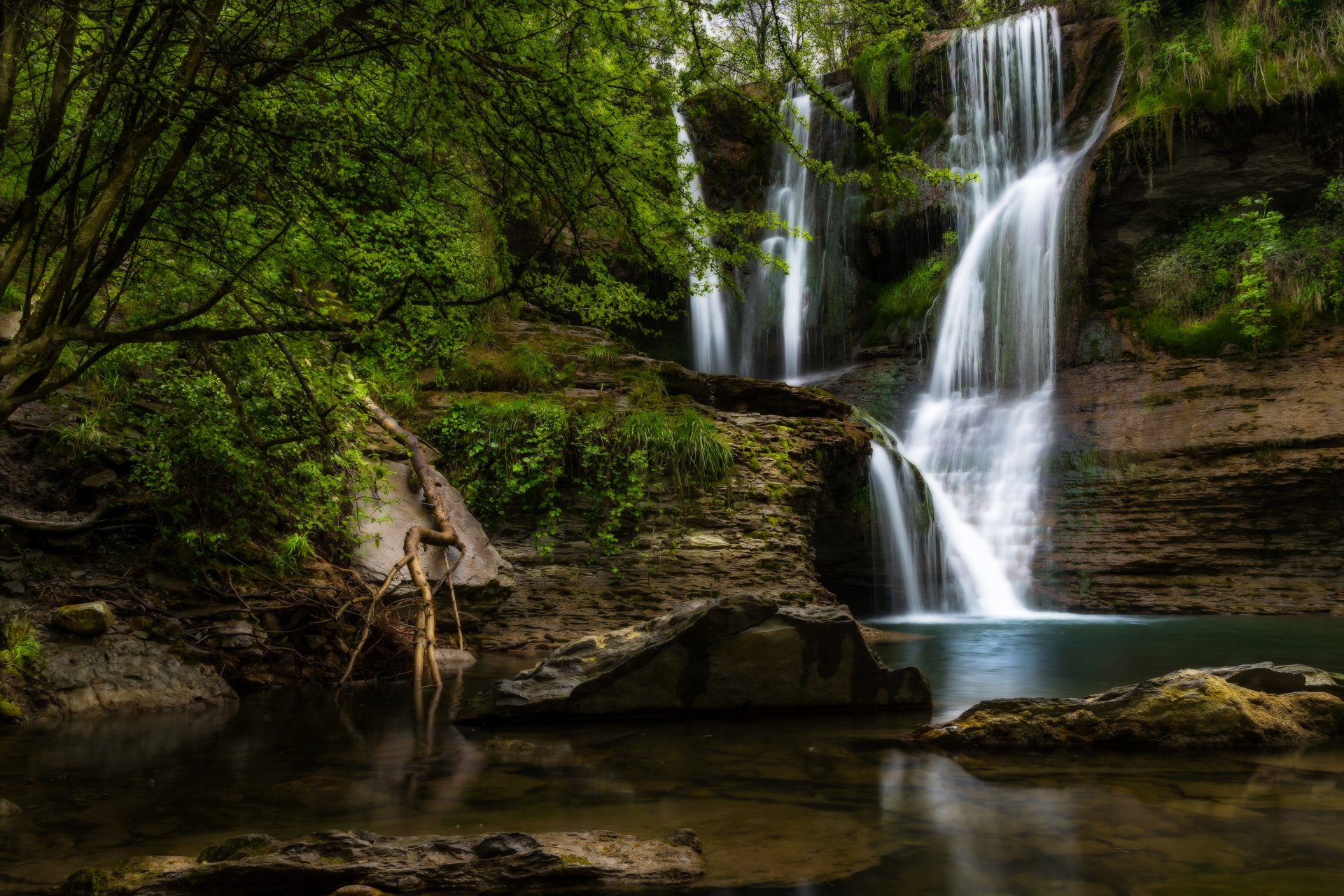 Cascada 4k Ultra Fondo de pantalla HD Fondo de Escritorio 4050x2700