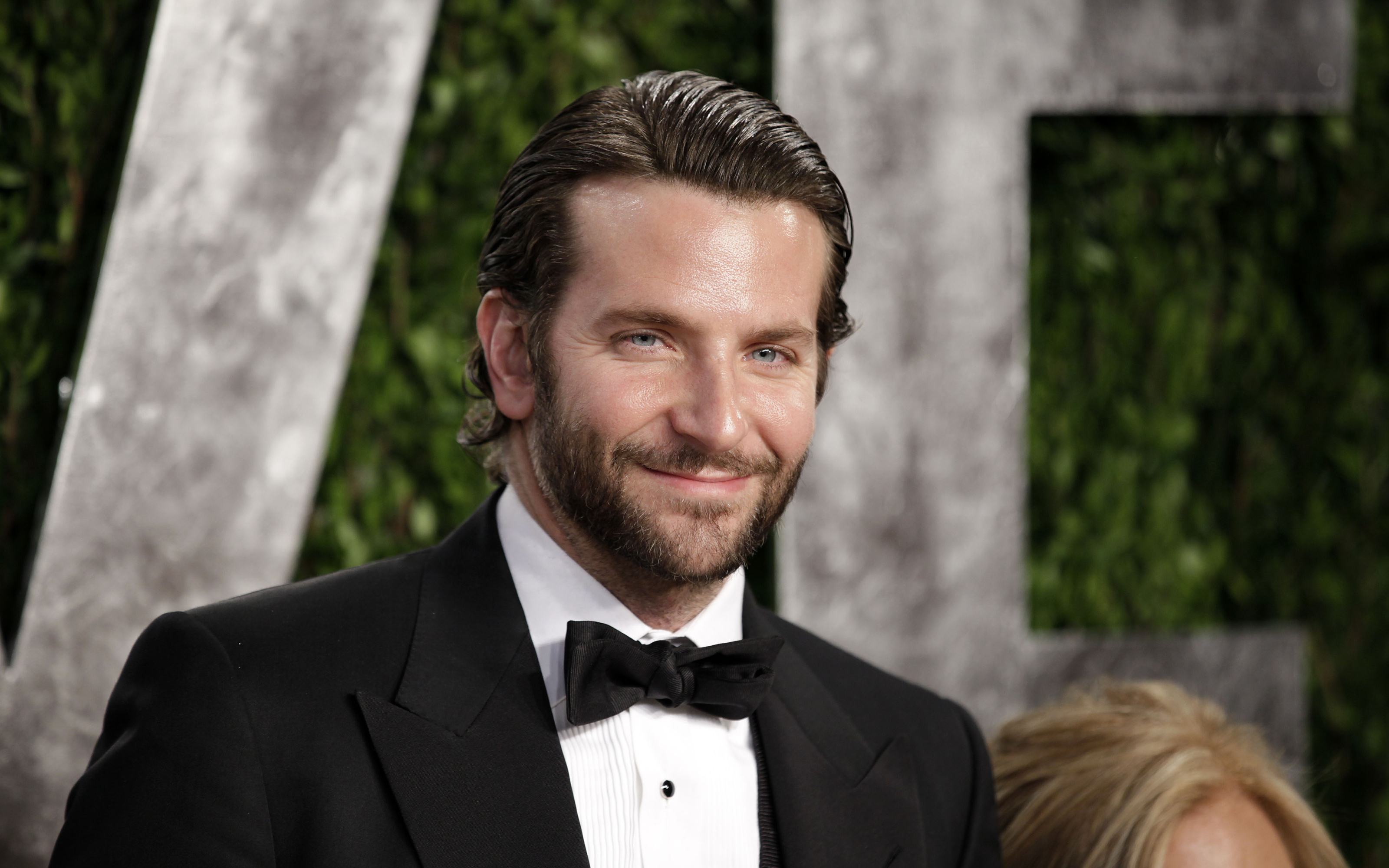 Celebrity Bradley Cooper HD Wallpaper