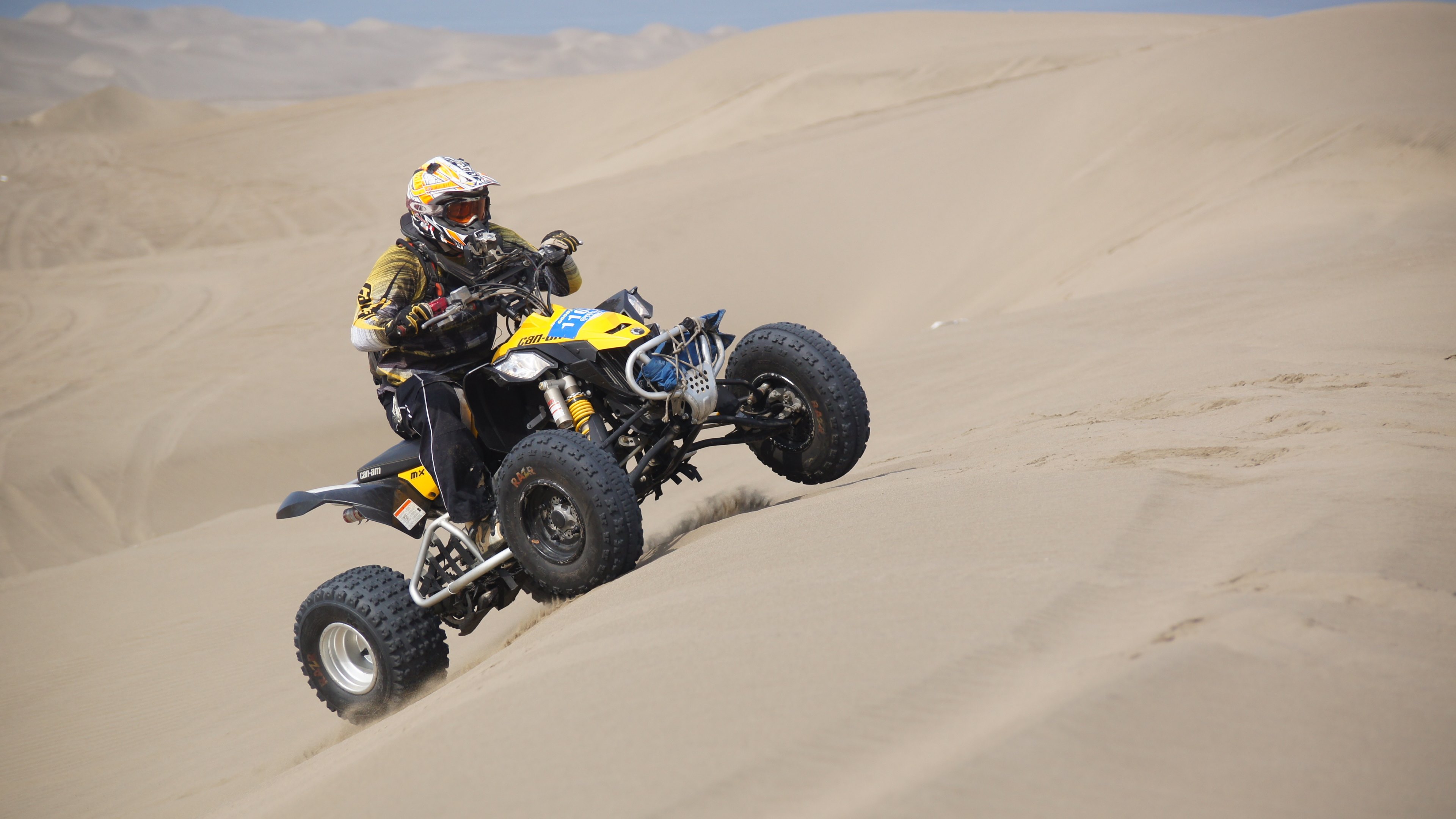 Download Sand Dune ATV Motocross Vehicle ATV 4k Ultra HD Wallpaper by