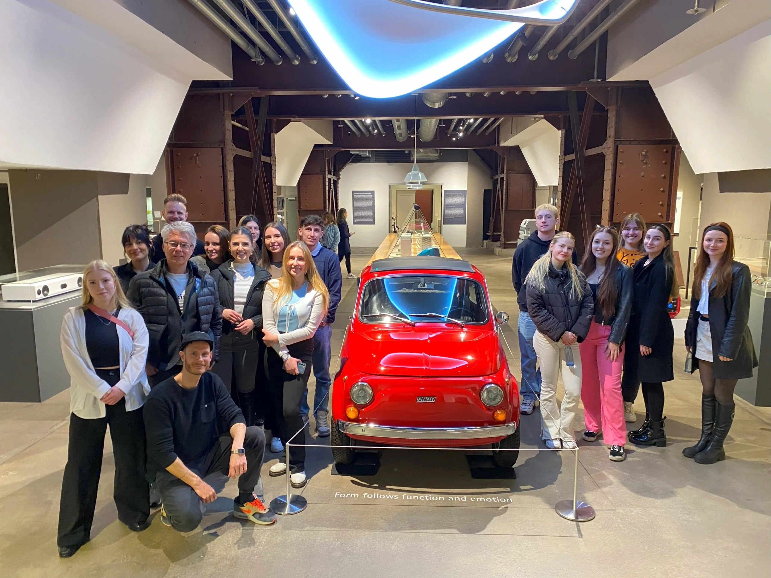 Exkursion in das Red Dot Design Museum AMD Blog