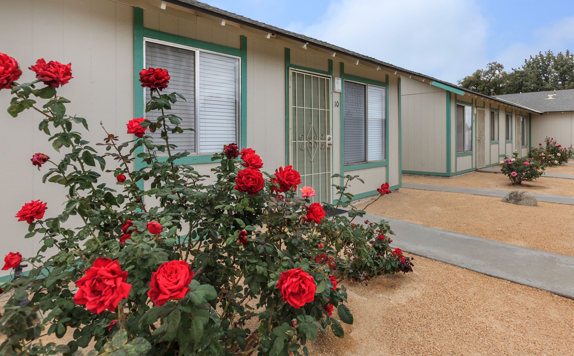 Stine Country Apartment Living in Bakersfield, CA