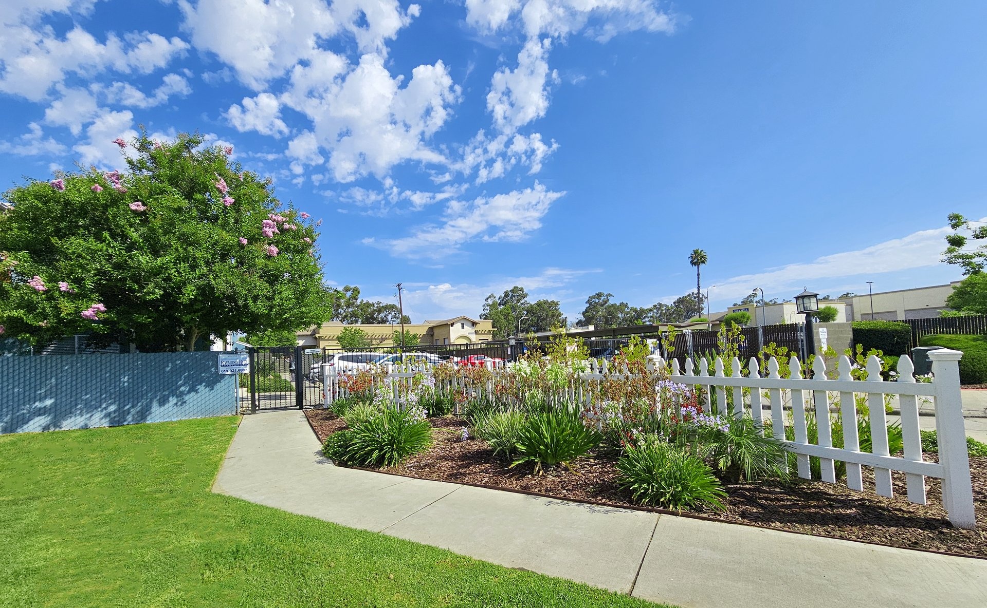 The Raymond Ritz Apartment Living in Ramona, CA