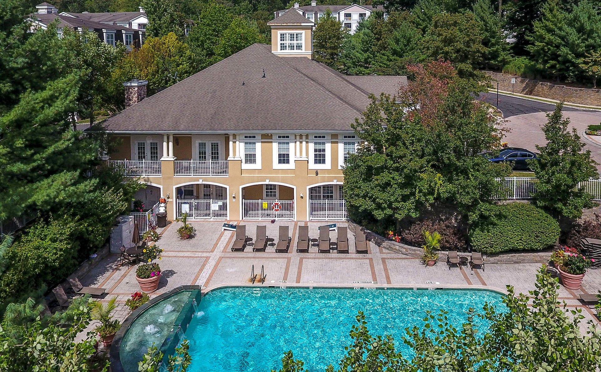 Crystal Ridge at Watchung Apartments in Watchung, NJ