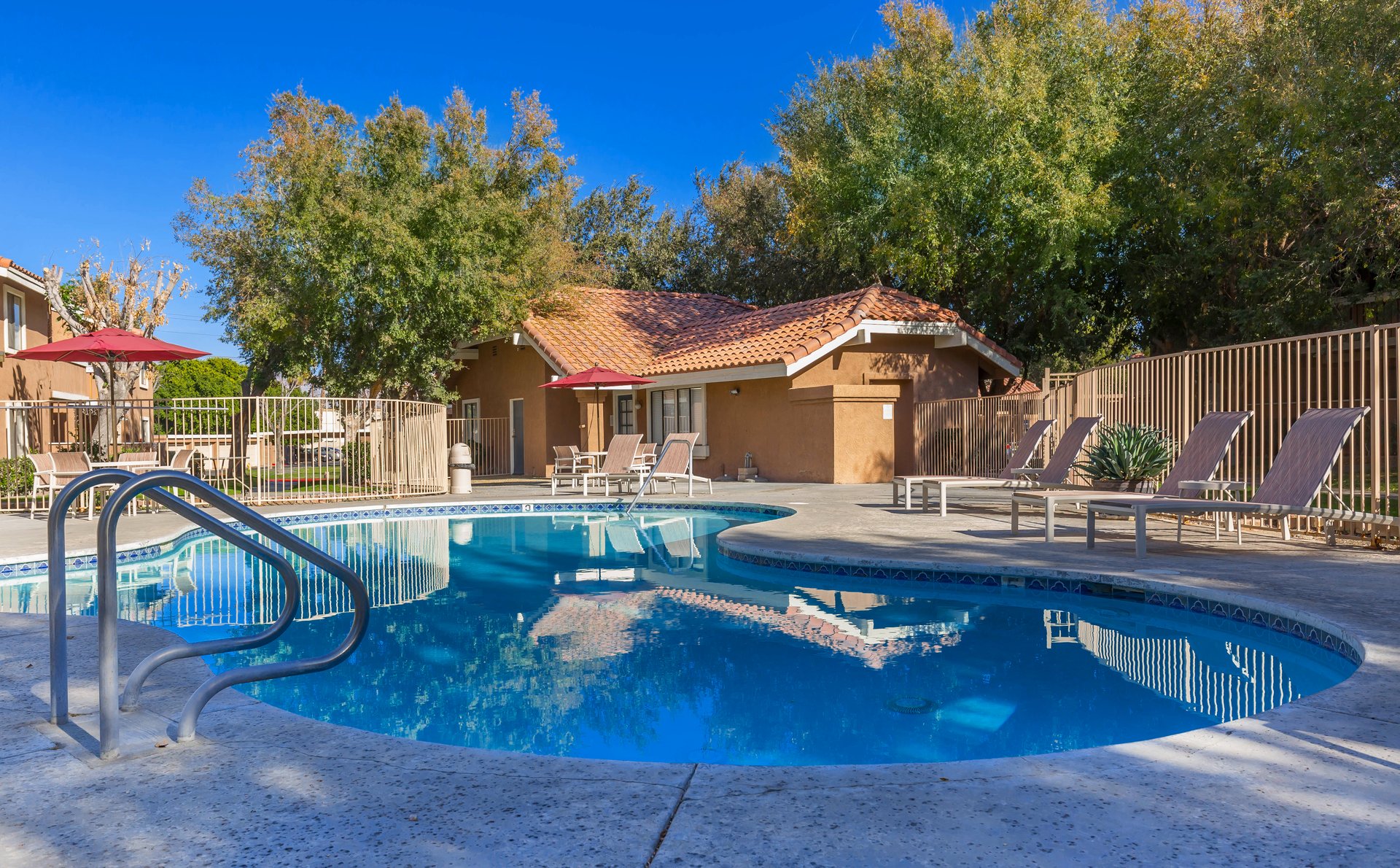 Smoketree Apartment Living in Indio, CA