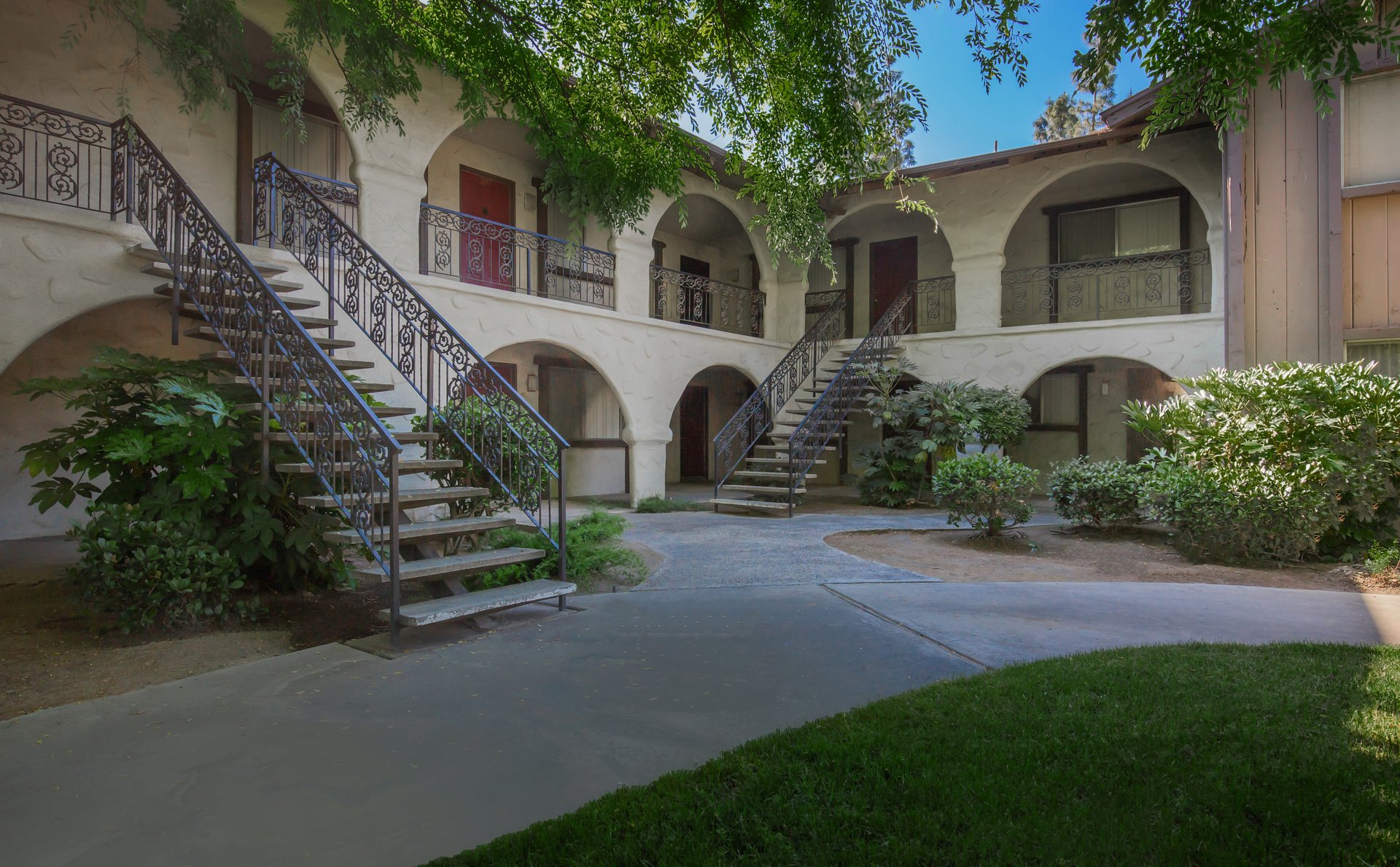 Casa Del Rey Apartments Apartment Living in Fresno, CA