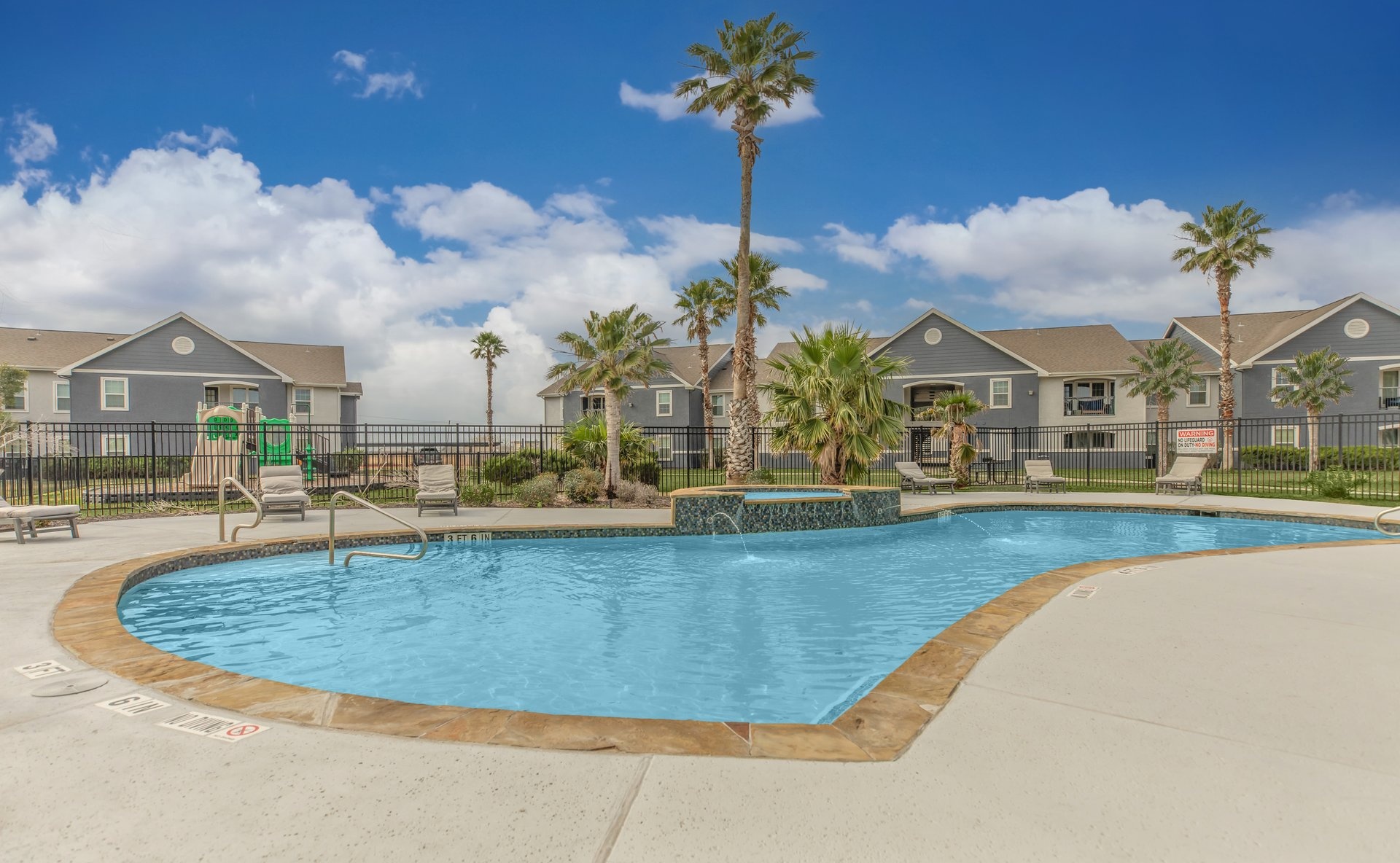 Sierra Royale Apartments in Robstown, TX