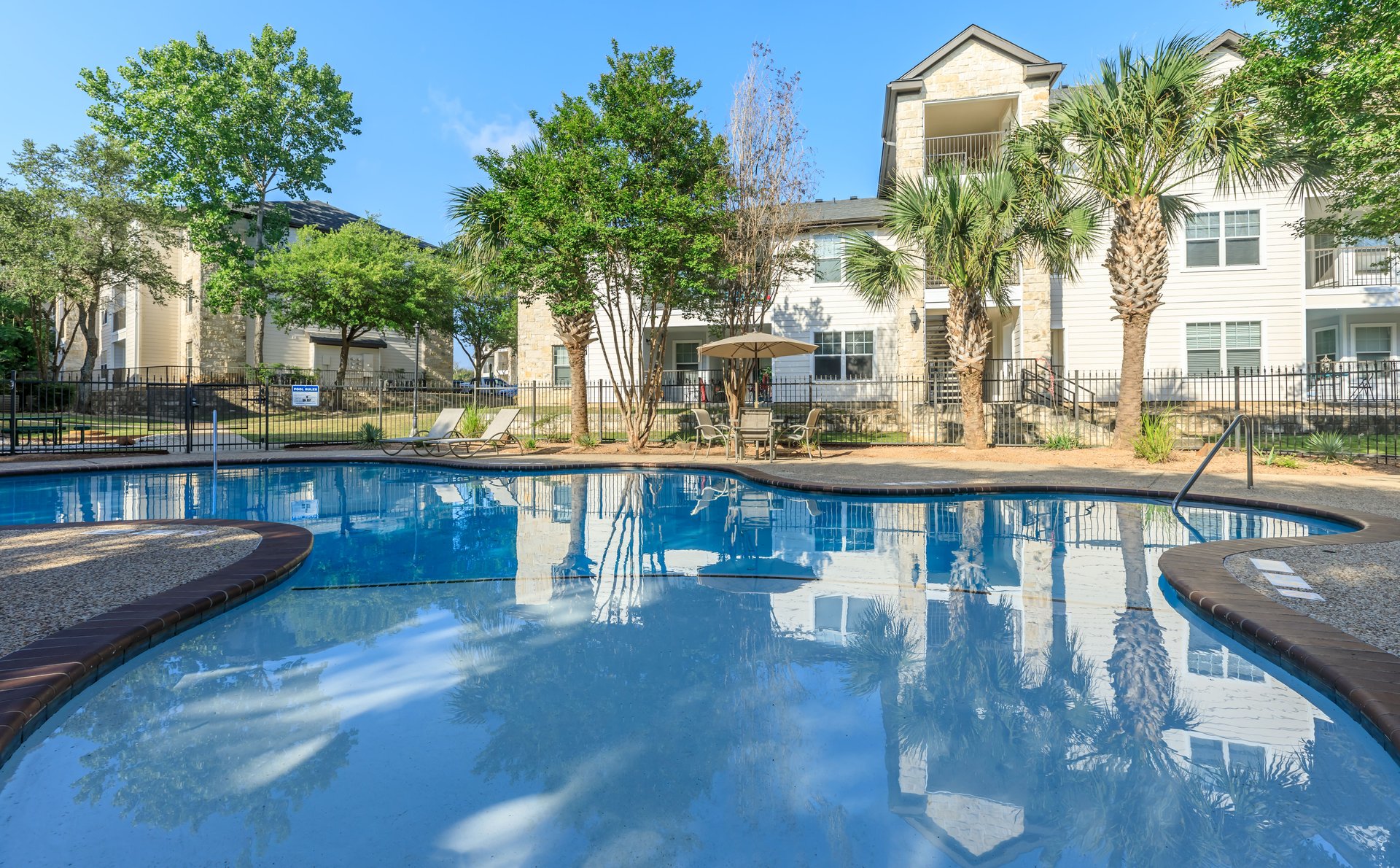 Oxbow Hill Country Apartments in Boerne, TX