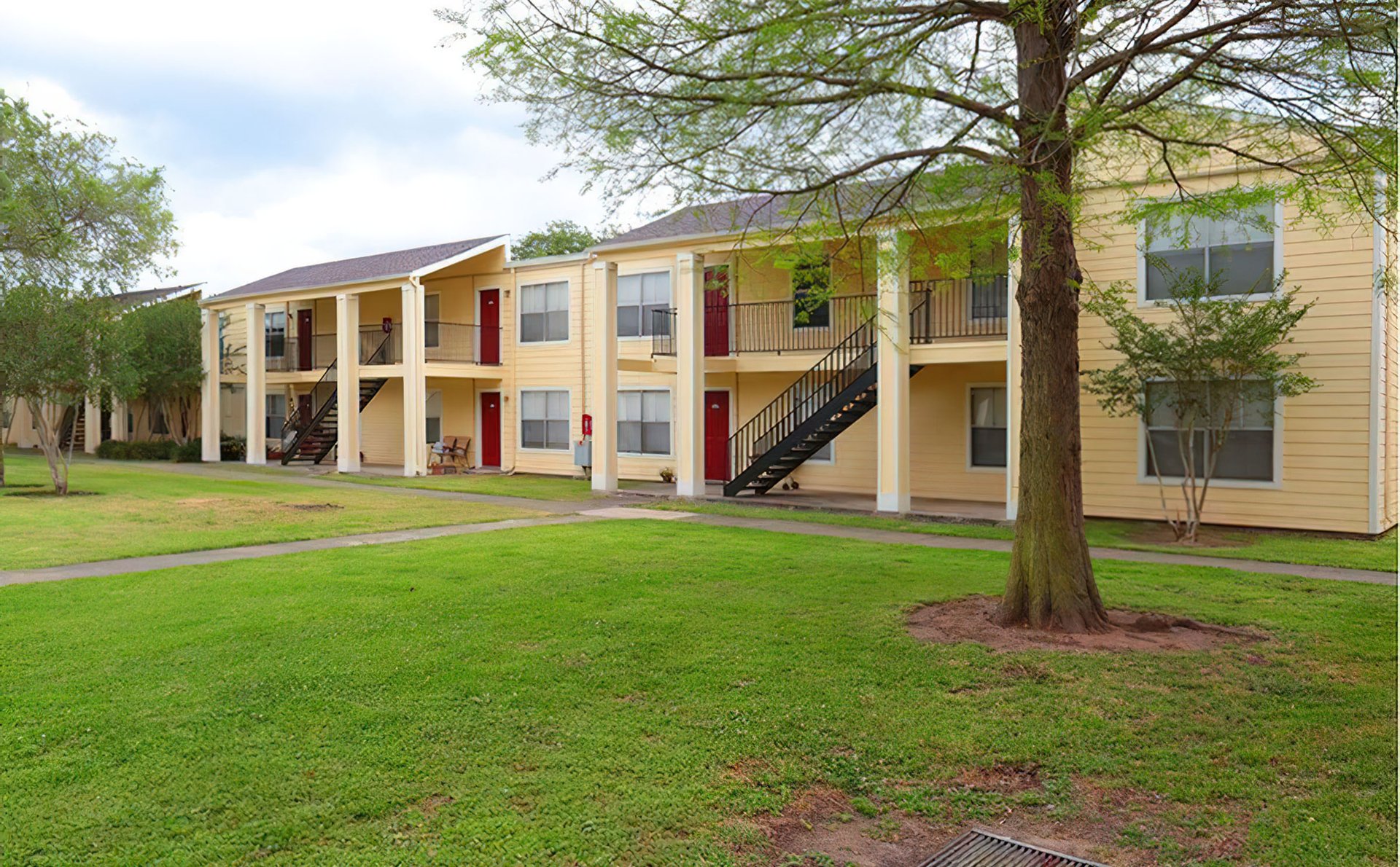 Oyster Creek Apartment Living in Lake Jackson, TX