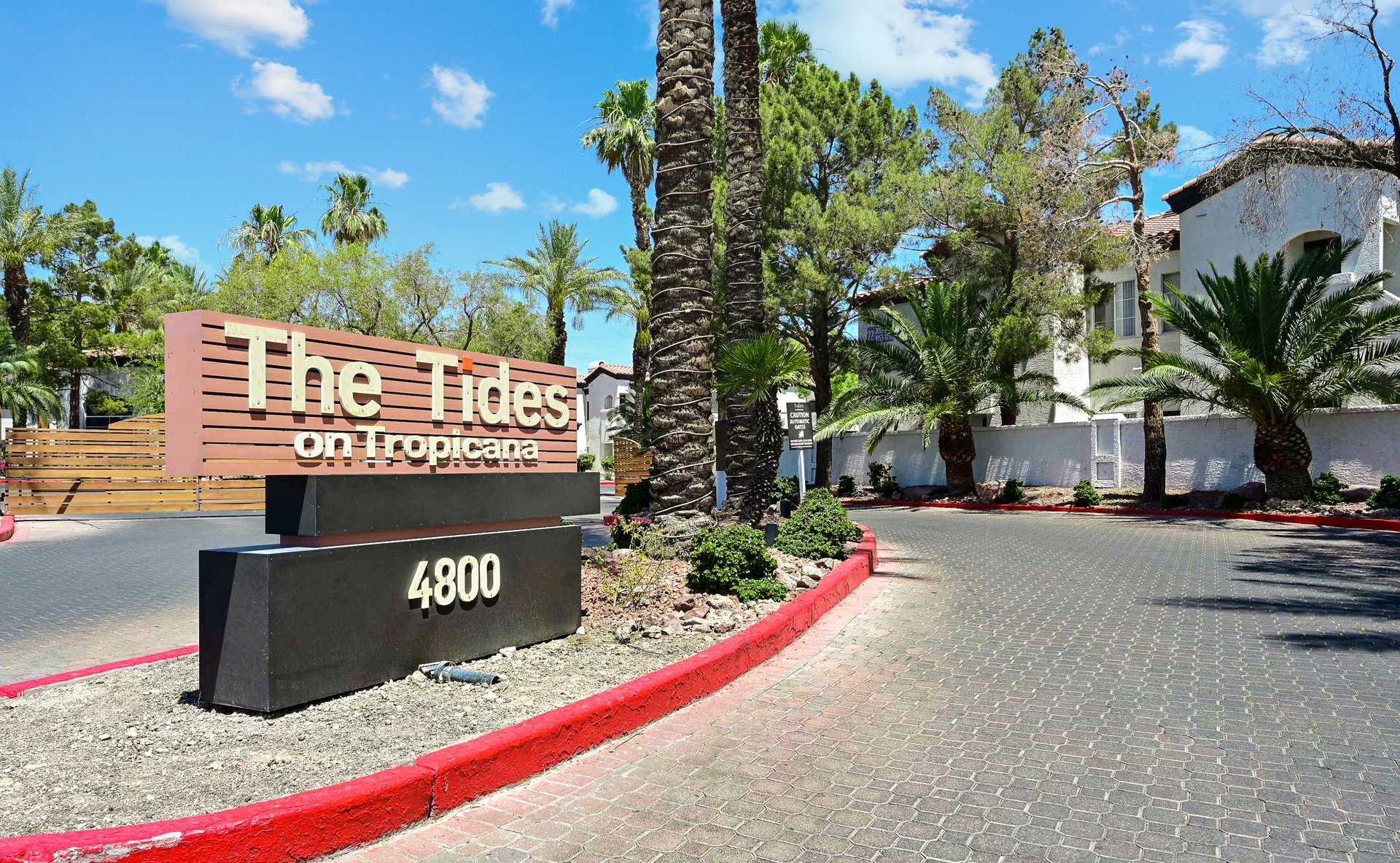Tides on Tropicana Apartment Living in Las Vegas, NV