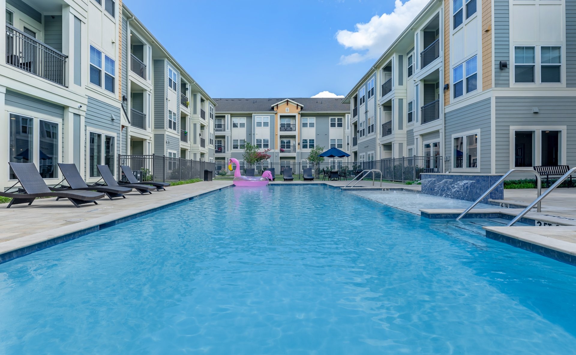 The Broadway Apartment Living in Houston, TX