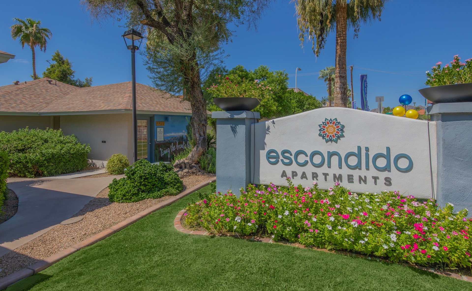 Escondido Apartment Living in Phoenix, AZ
