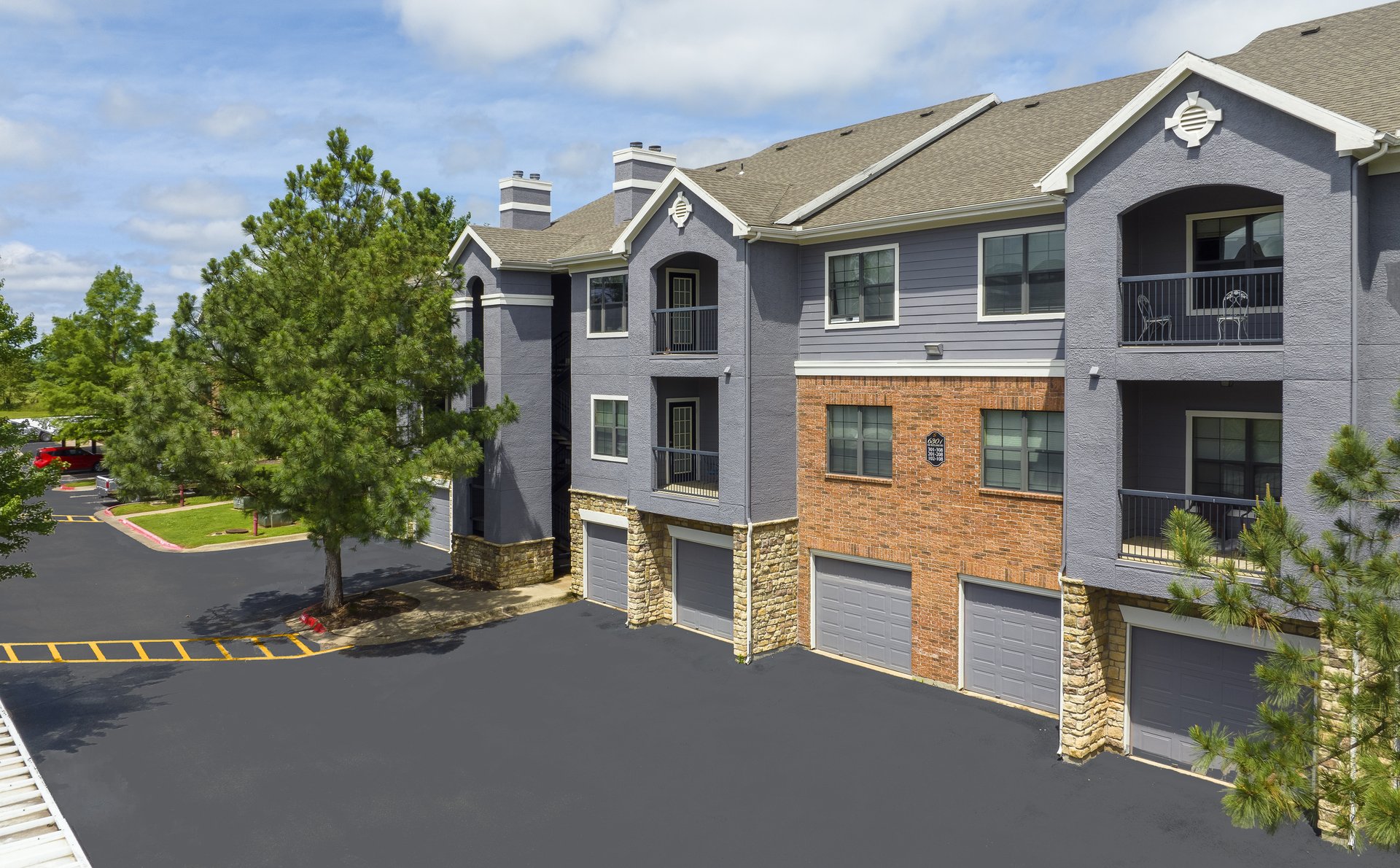 Glen at Polo Park Apartments in Bentonville, AR