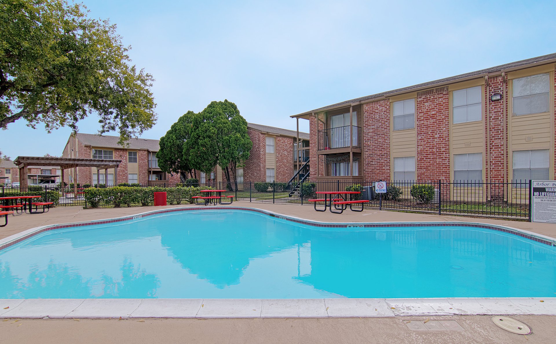 Arbor on Richmond Apartment Living in Houston, TX