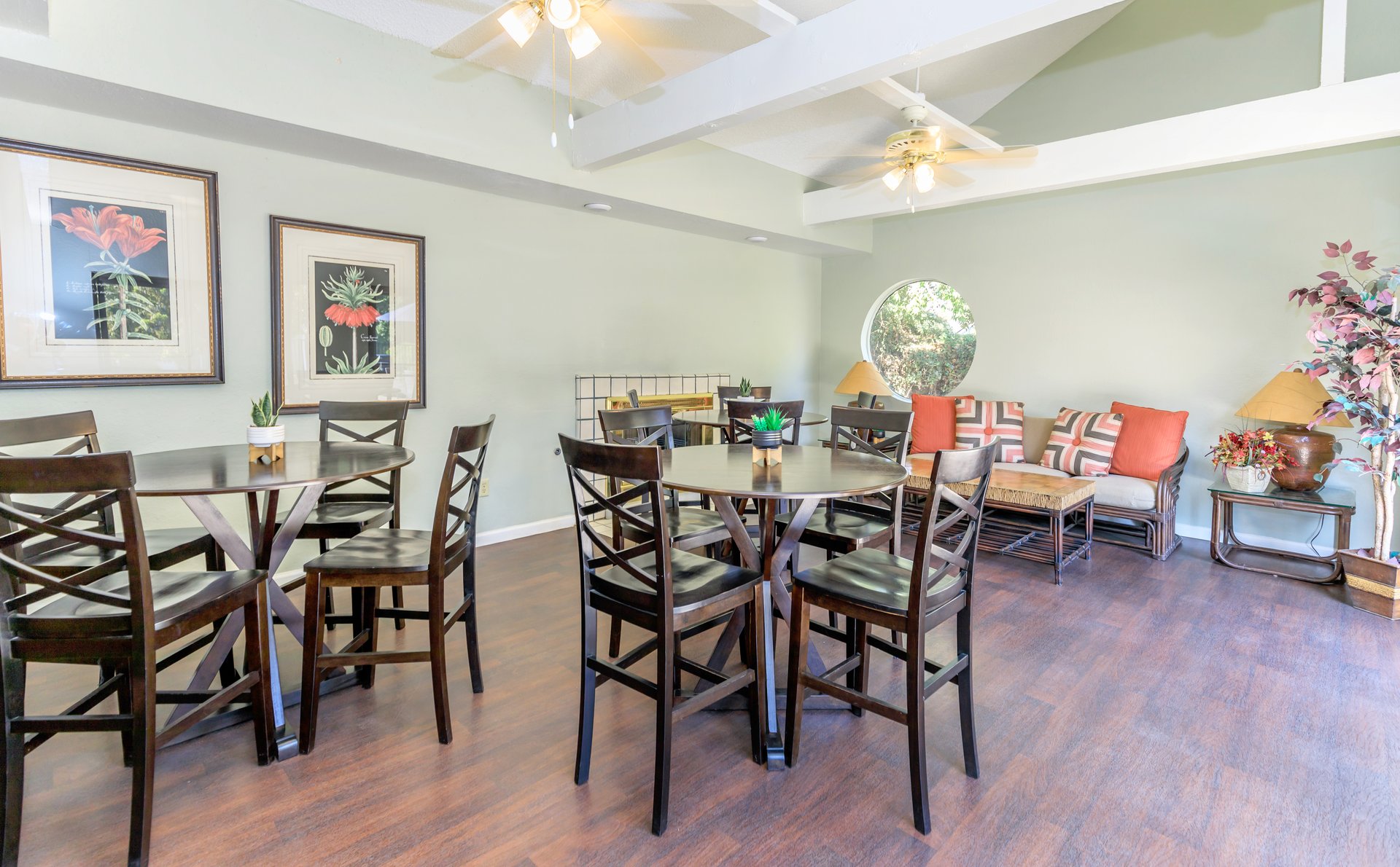 Southgreen Apartment Living in Bakersfield, CA