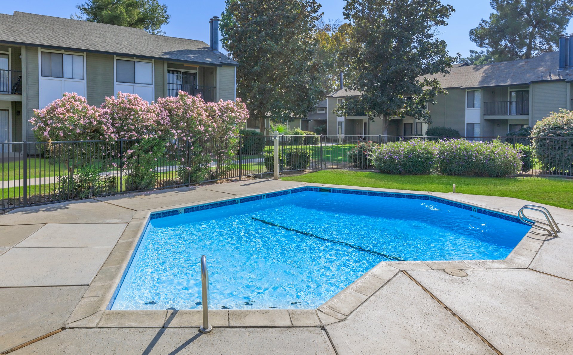 Southgreen Apartment Living in Bakersfield, CA