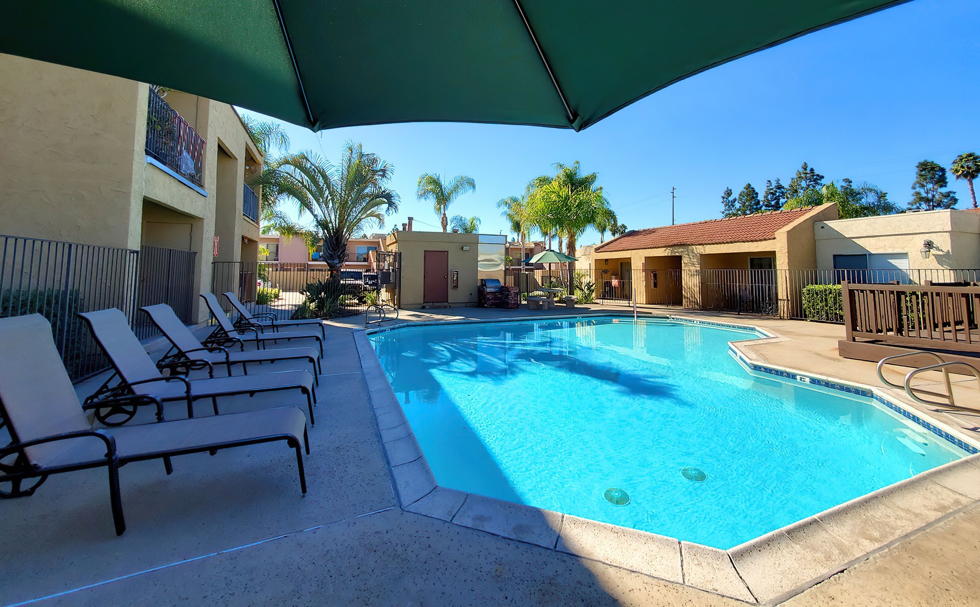 Evergreen Villas Apartment Living in El Cajon, CA