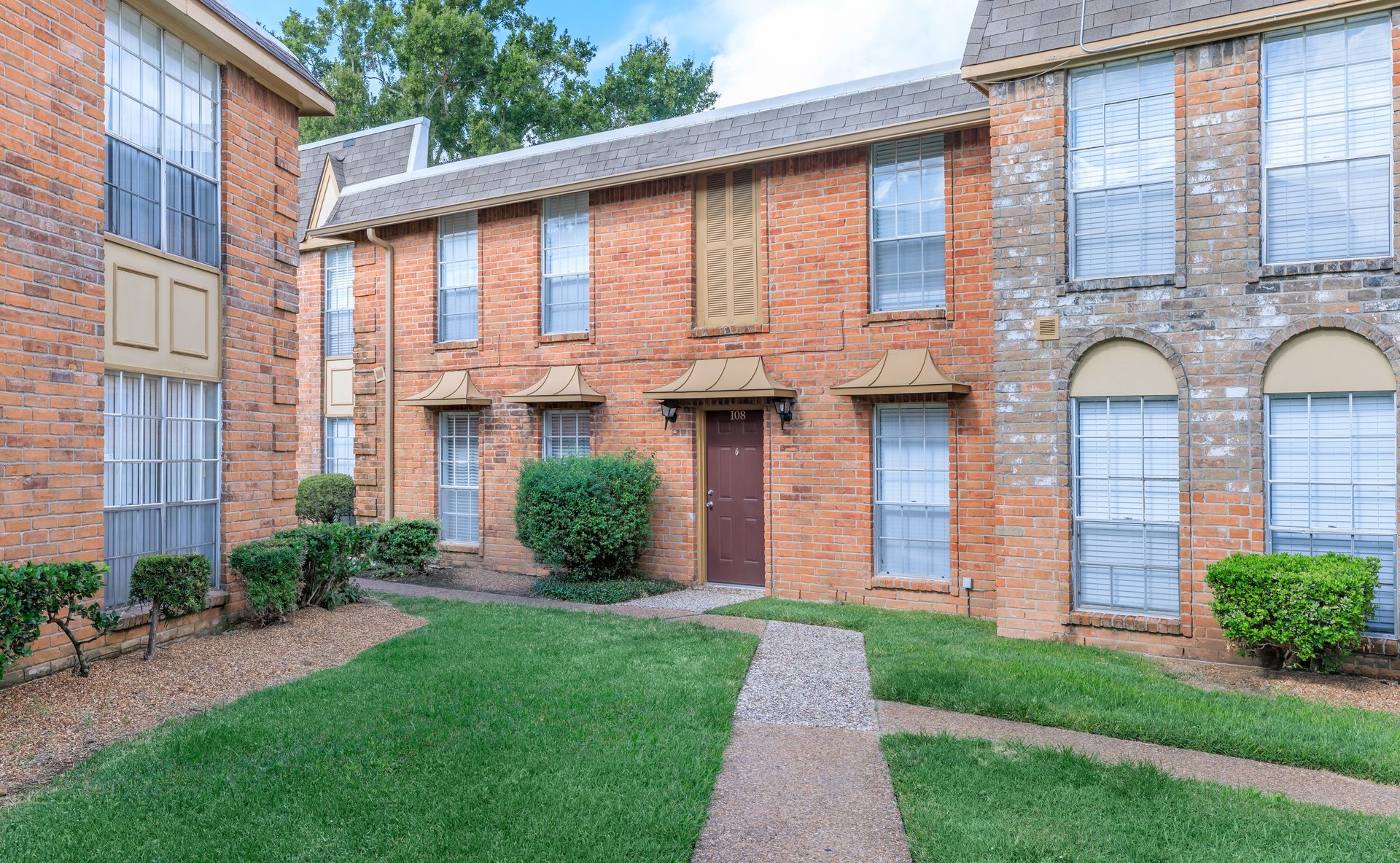 Stoney Brook Apartments for Rent in Houston, TX