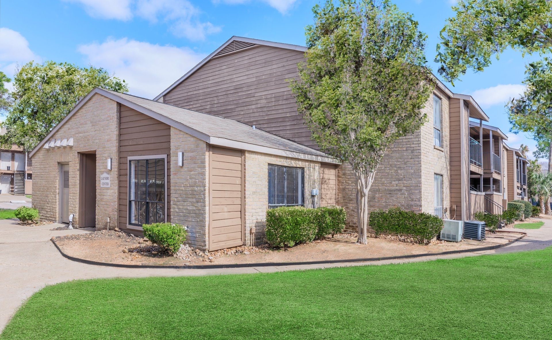 Estates at Westchase Apartments for Rent in Houston, TX