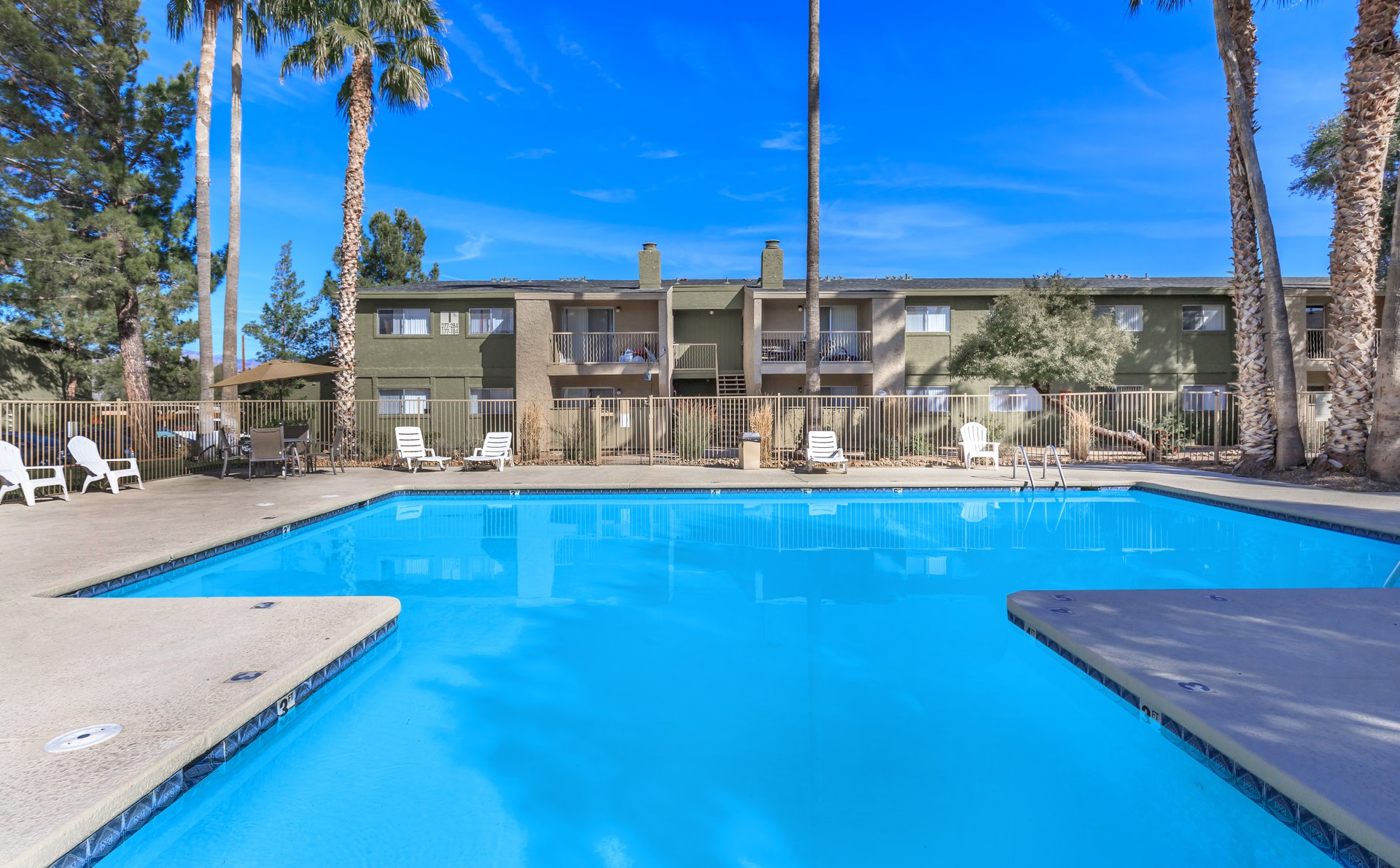 Green Leaf at Broadway Apartment Living in Tucson, AZ
