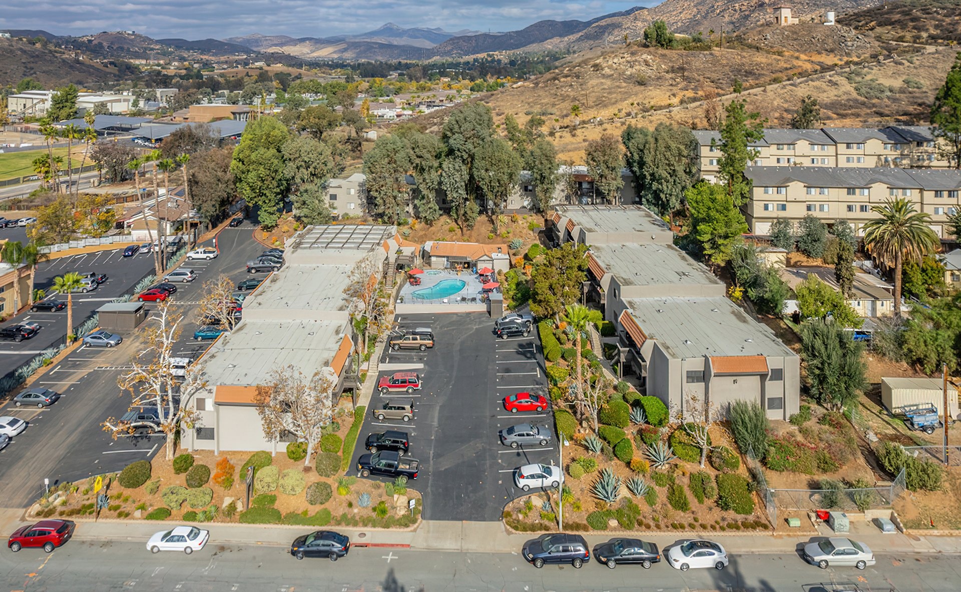 Summit Creek Apartments Apartment Living in Lakeside, CA